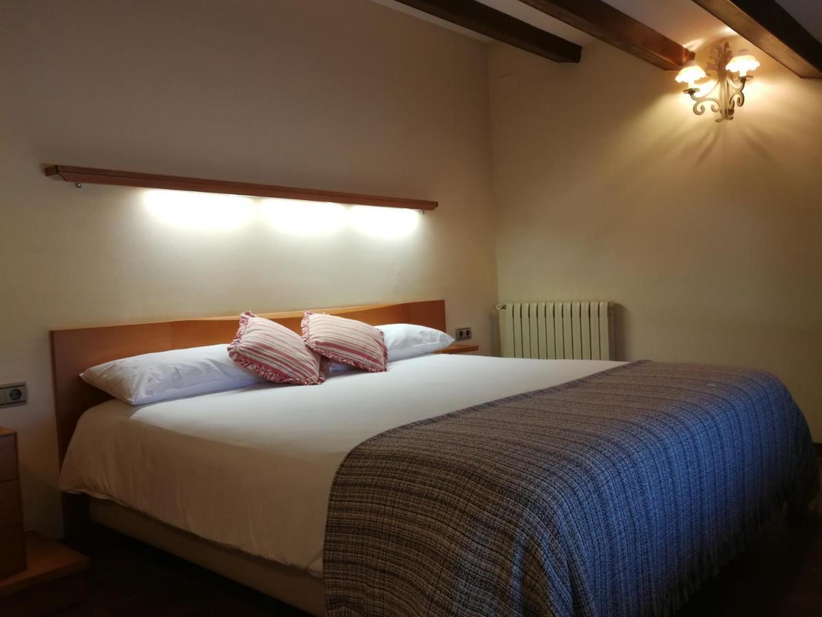 Hotel Rural Cal Ruget Vilobi Del Penedes Exterior foto